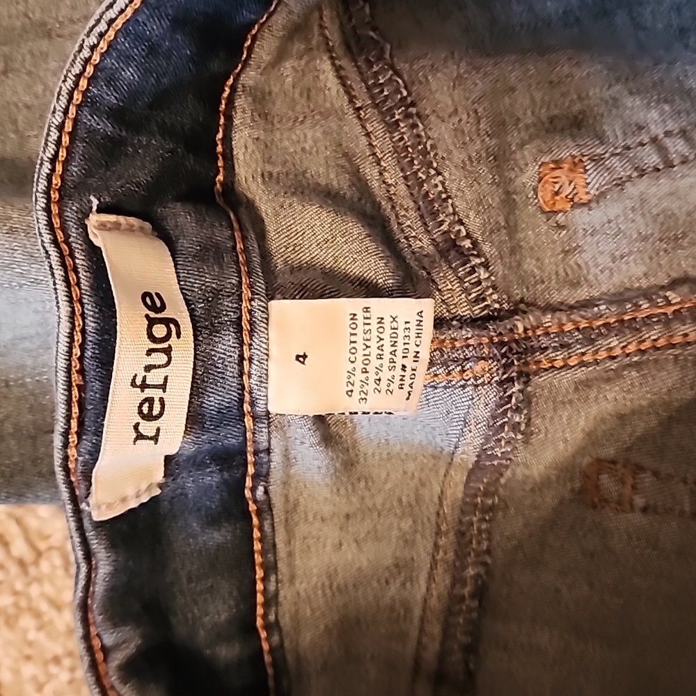 Jeans - Picture 4 of 4